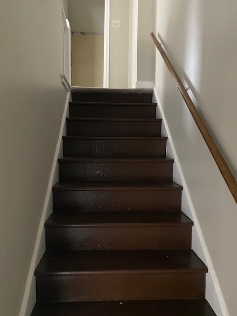 Photo - 608_612_Universal