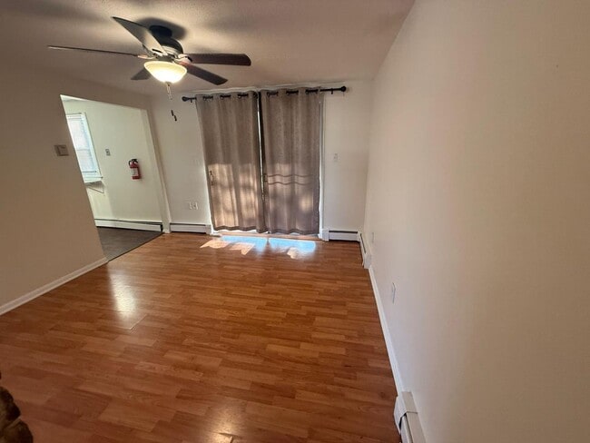 Photo - 254 Admiral Ave