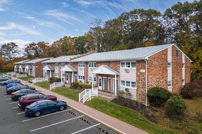 Maple Crest Apartments