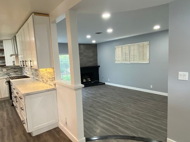 Photo - 1144 Carson St