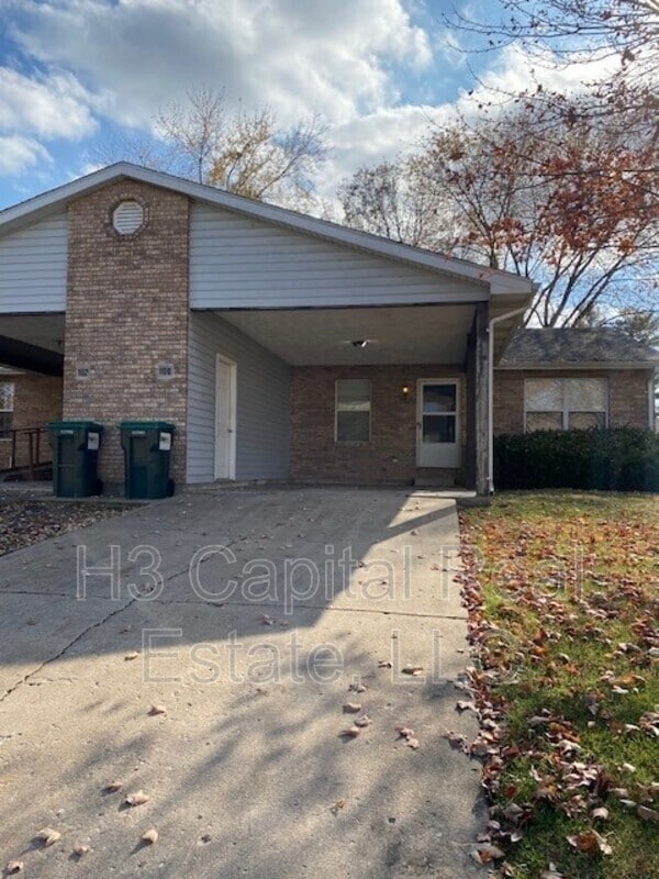 Building Photo - 100 Southgate Dr Rental