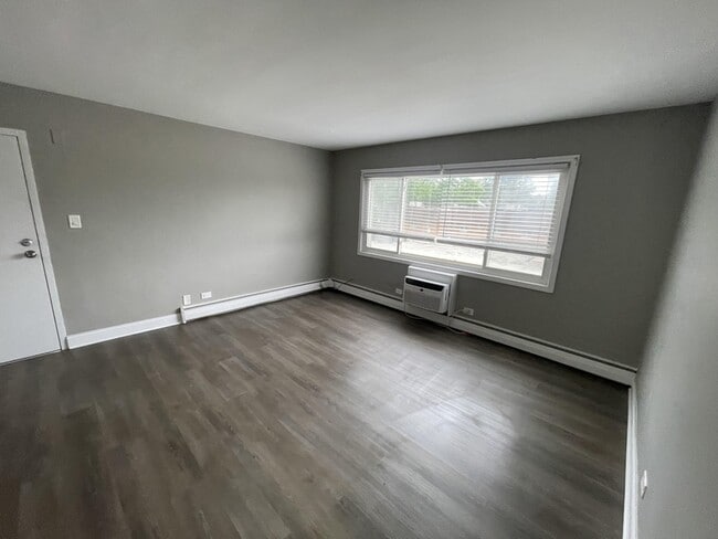 Photo - 5 N Dryden Pl