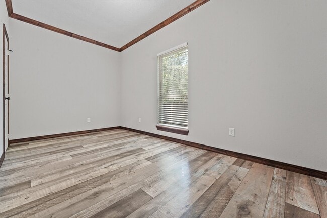 Photo - 20778 Stevens