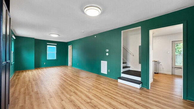 Photo - 607 Lee St