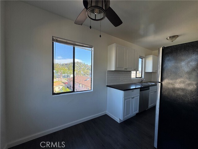 Photo - 1422 Talmadge St Unit 8