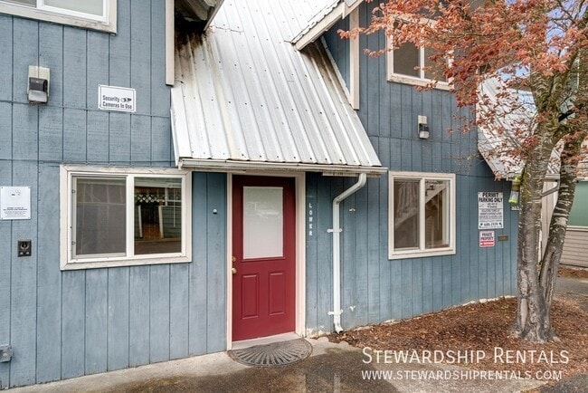 Photo - 1431 1/2 W. Broadway Avenue-