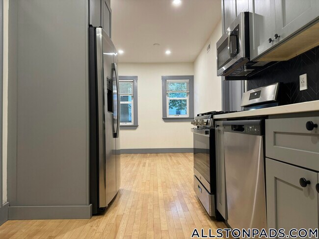 Photo - 41 Long Ave Unidad 2