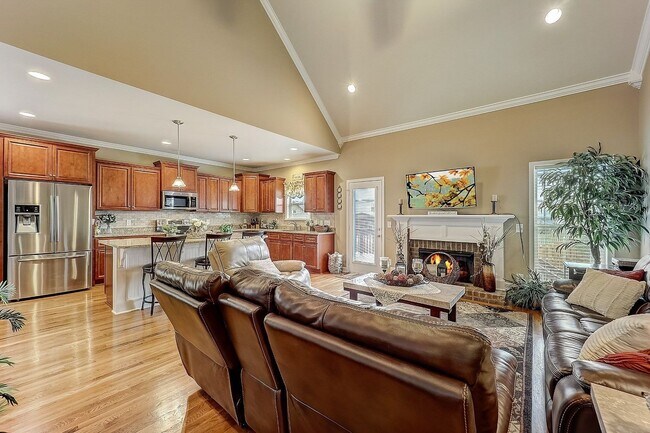 Photo - 6040 Sanmar Dr