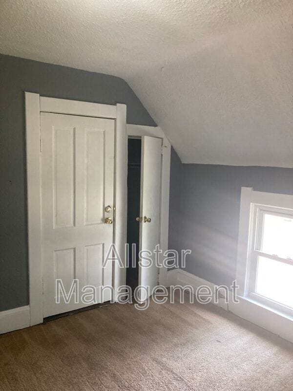 Photo - 14221 Darley Ave