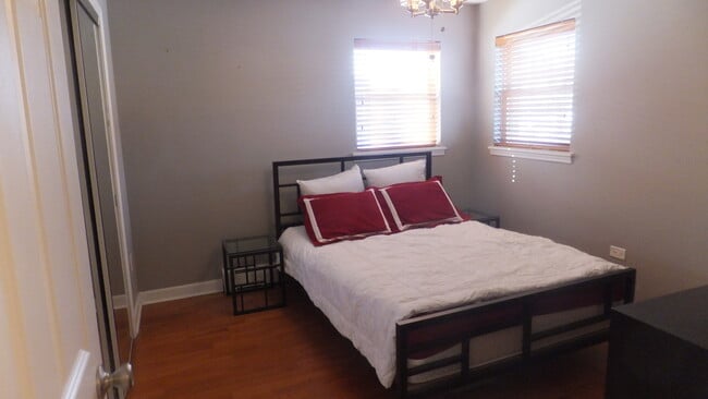 32 Elgin Ave