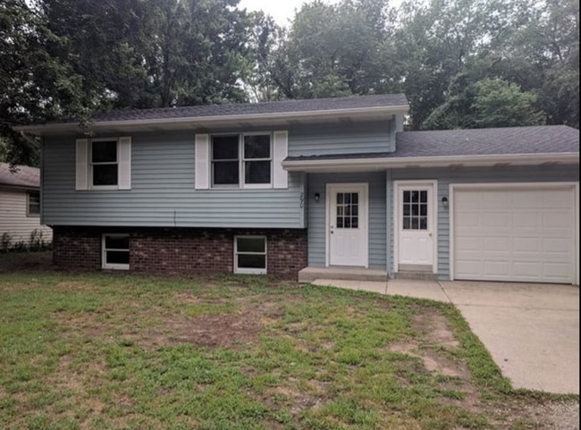 Building Photo - 290 Garfield St