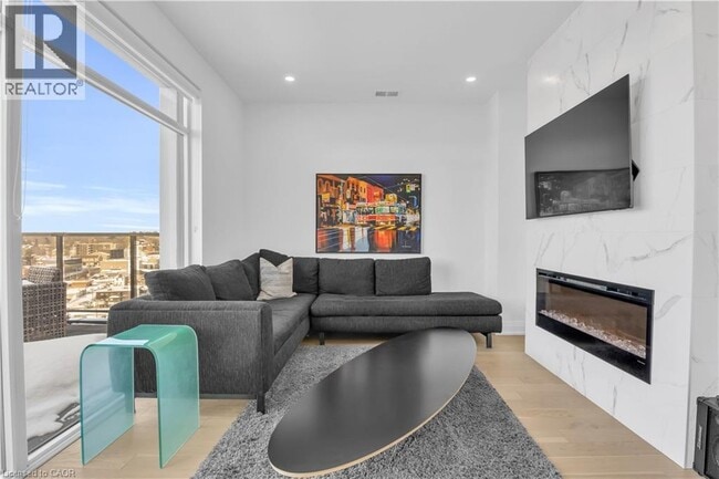 Photo - 71 Wyndham St S Unit 1105