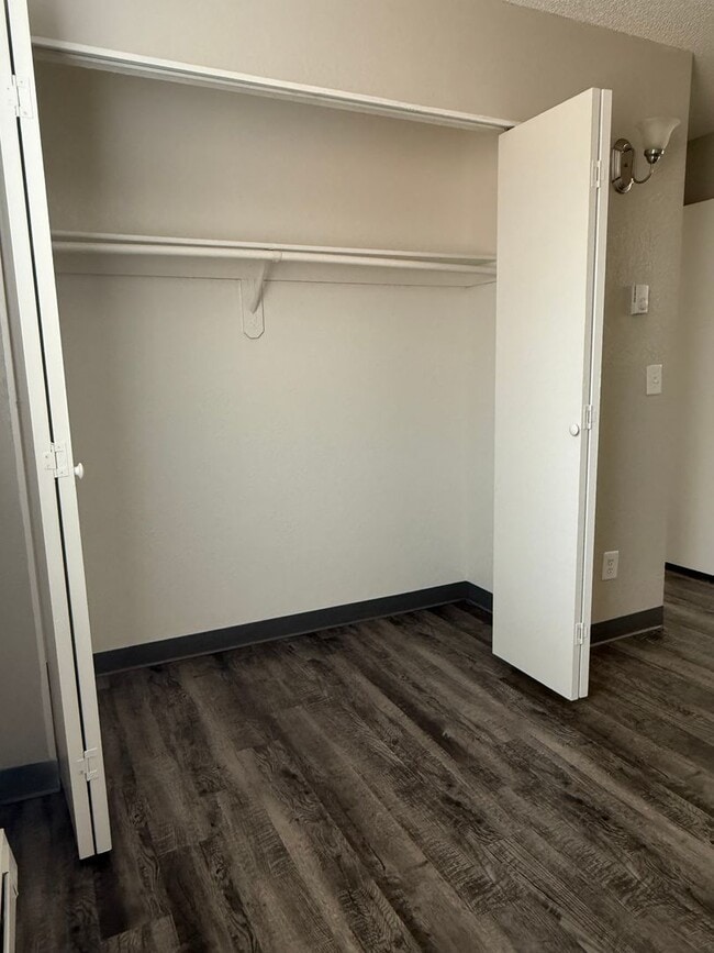 Photo - **MOVE IN SPECIAL**  Come and apply today!! Unidad 256