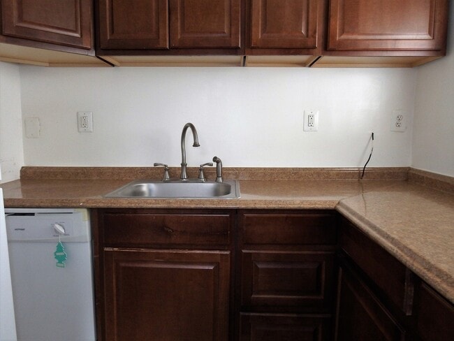 Photo - 1018 E 36th St Unit 1018 E 36th st #1