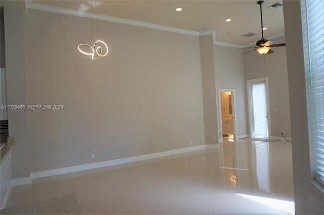 Photo - 8006 N Savannah Cir