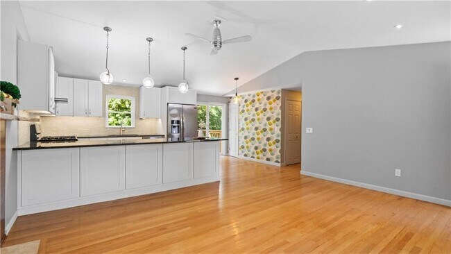 40 Sachem Rd