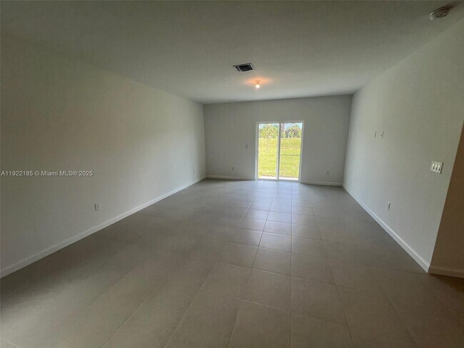 Photo - 5885 Sweetwood Dr