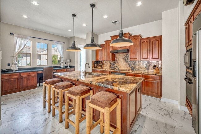 Photo - Fully Furnished Estate – Where Privacy Mee...