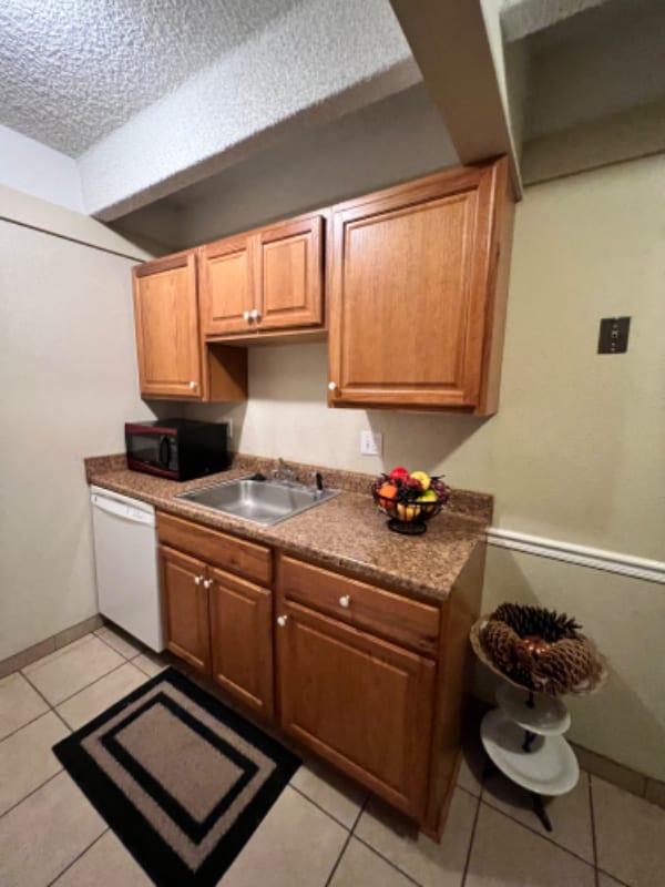 Photo - 800 W Belleview Ave Unit 202