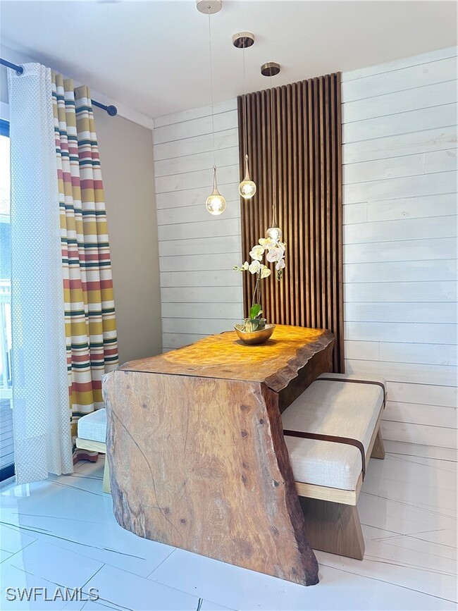 Photo - 1107 1st St S