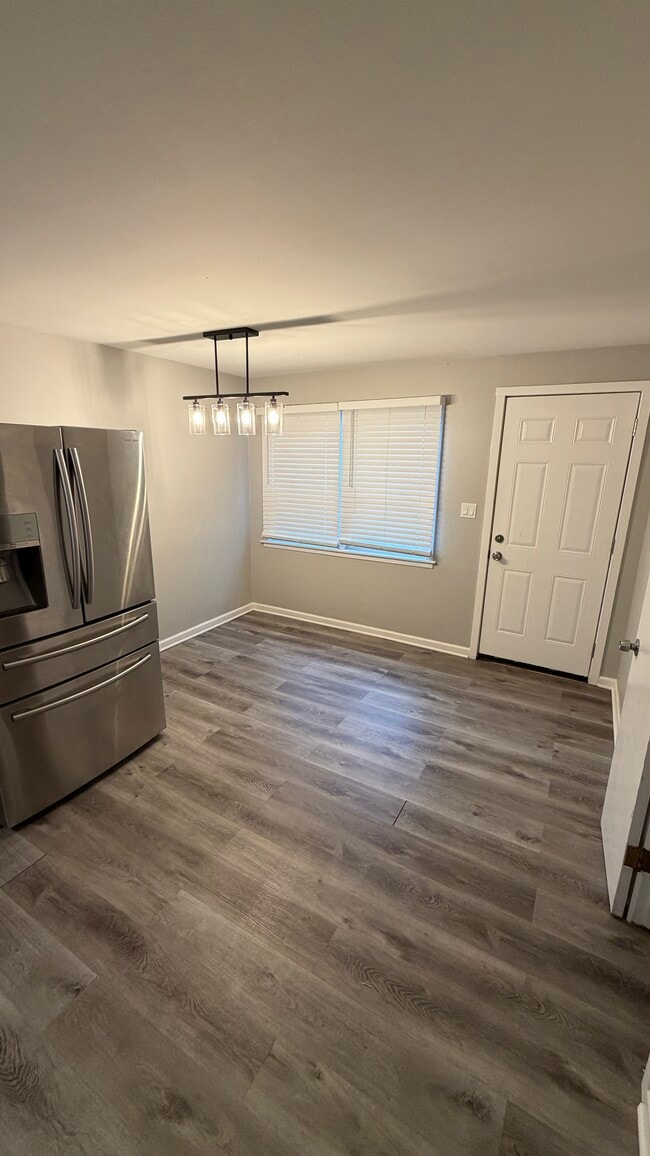 Photo - 456 Oglesby Ave Apartments Unit 2