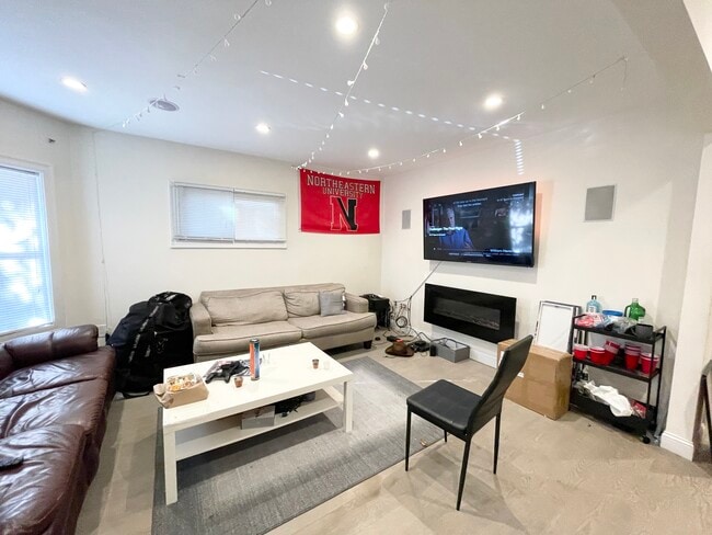 Photo - 21 Iroquois St Unit 1