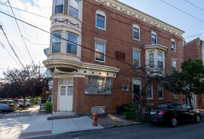Building Photo - 1601 Jackson St Unit 1601 Jackson 2nd Fl