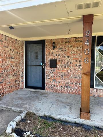 Photo - 2406 Broadview St