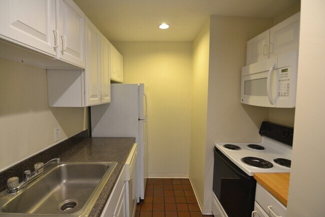 Photo - 67 St Germain St Unit 60-10