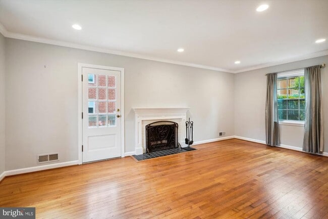 Photo - 6124 12th Rd N