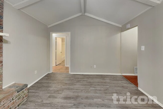 13622 Oak Breeze