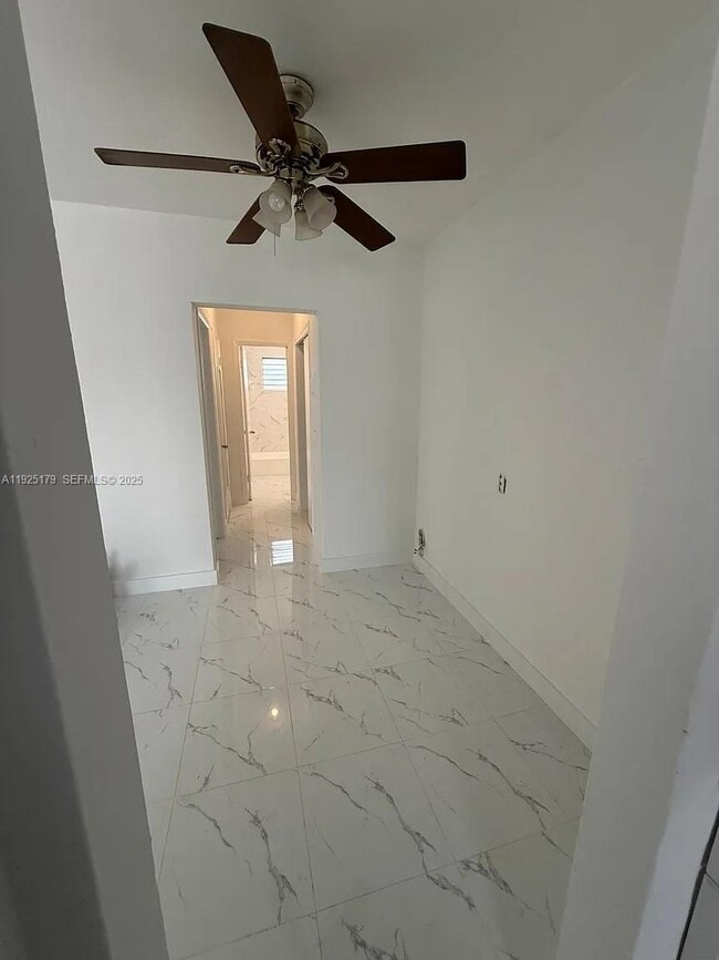 Photo - 1225 Normandy Dr Unit 4