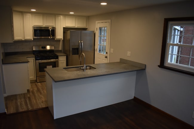 Photo - 3936 Greensburg Pike