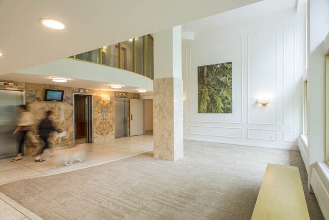 The Lobby at 22 Oakmount Road - 22 Oakmount