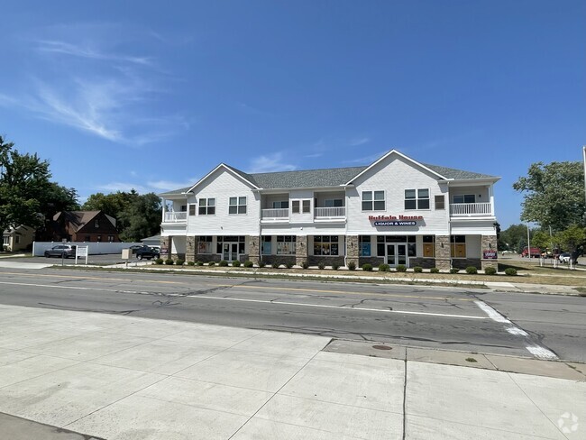 Building Photo - 1230 Colvin Blvd Unit Endcap Rental