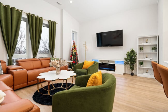 Photo - 3723 S Giles Ave Unit ID1228641P