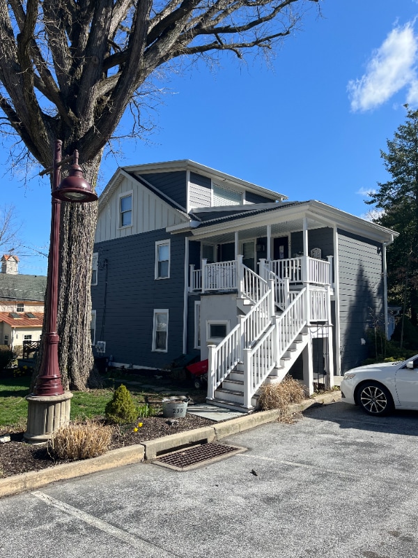 Photo - 228 Byers Rd