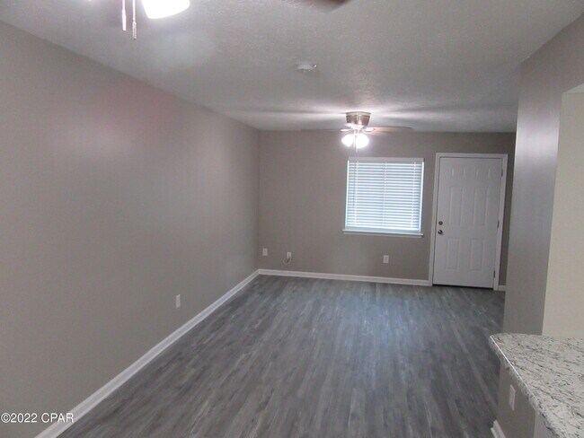 Photo - 2912 Sequoia Ave