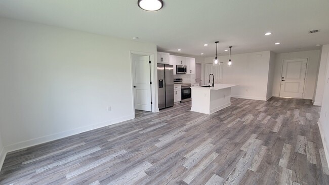 Photo - 20422 Dial Ave