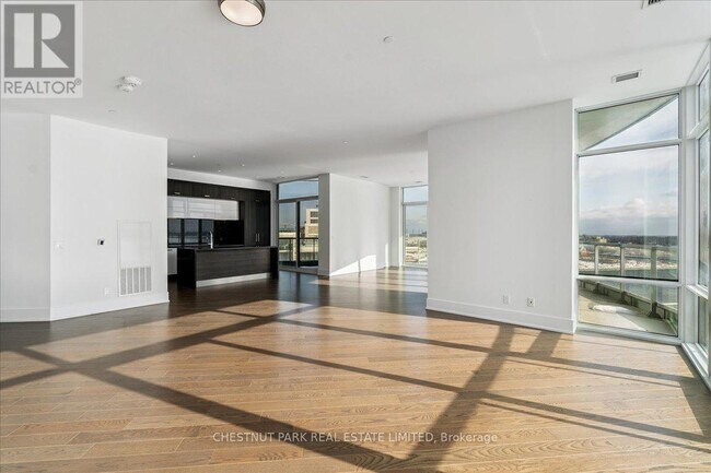 Photo - 1 Edgewater Dr Unité SPH16