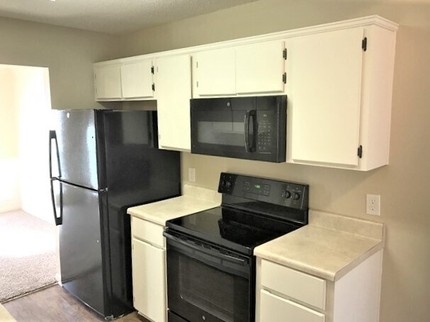 5 Aquinnah Dr