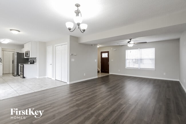 Photo - 5323 Alameda Rd