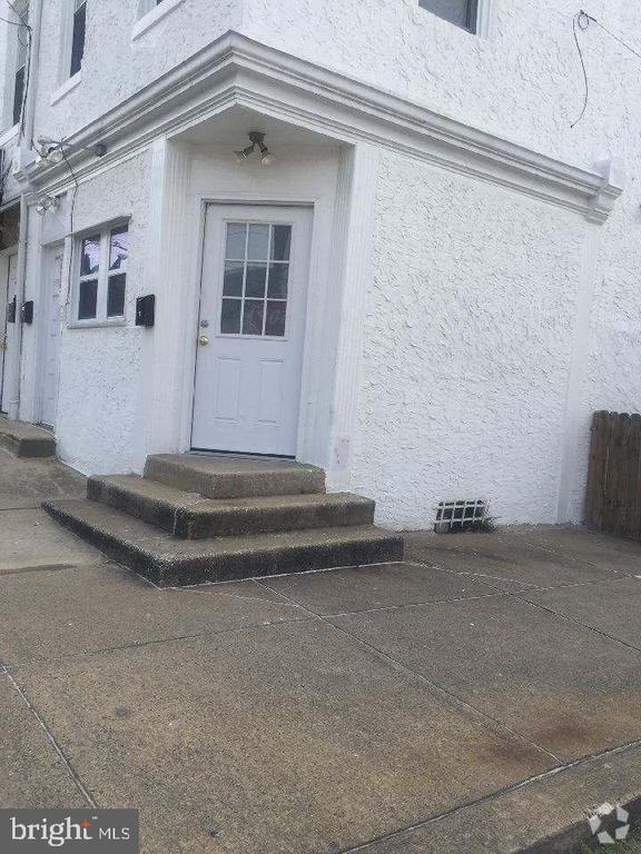 Building Photo - 3422 W Allegheny Ave Rental