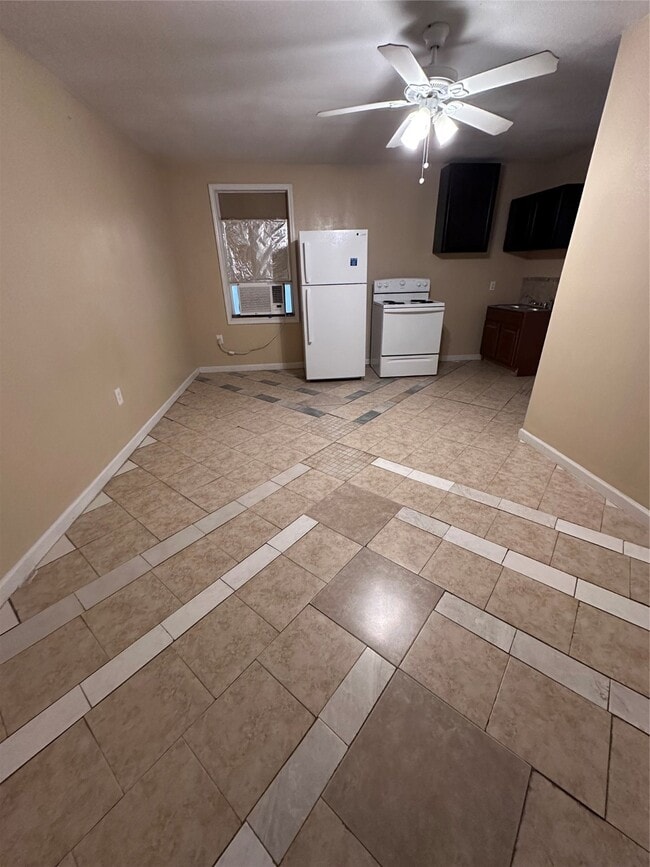 Photo - 5530 Gatewood St