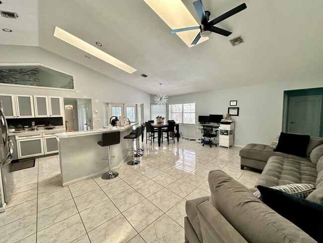 Photo - 13965 Aster Ave