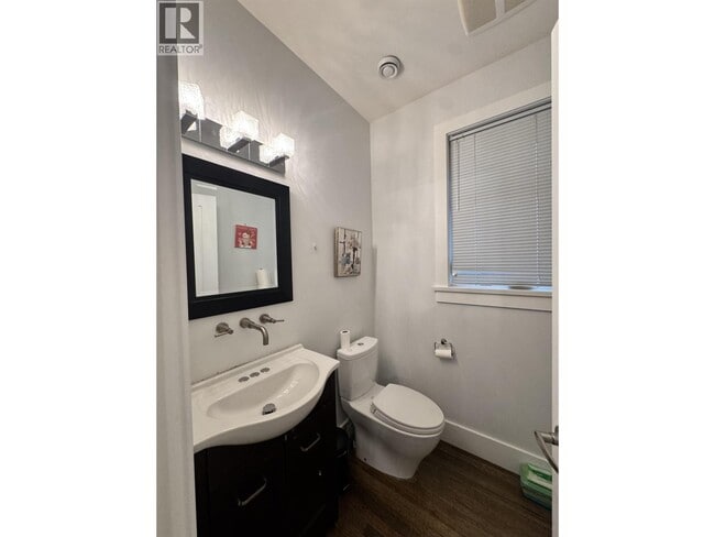 Photo - 2922 W 41st Ave