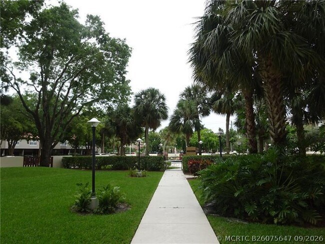 Photo - 10777 W Sample Rd Unit 619