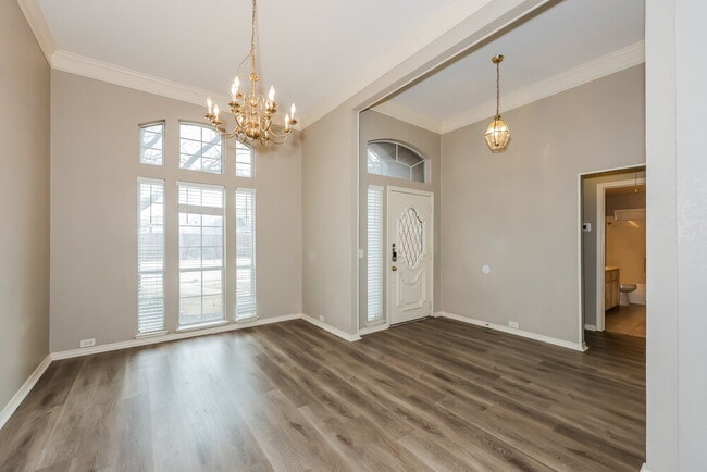 Photo - 317 N Fountain Gate Dr