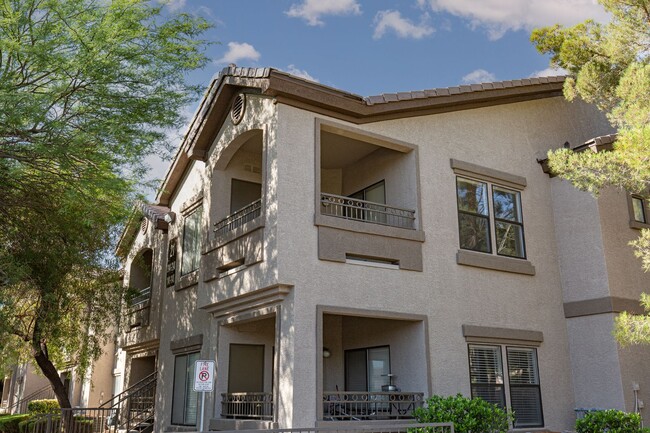 Photo - MOVE IN SPECIAL - 1st month HALF OFF!!!