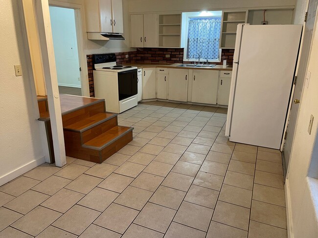 Photo - 616 S Washington St